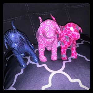 VS PINK “DOG” STUFFED ANIMALS